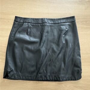 GAP Black Faux Leather Mini Skirt (Size 2)